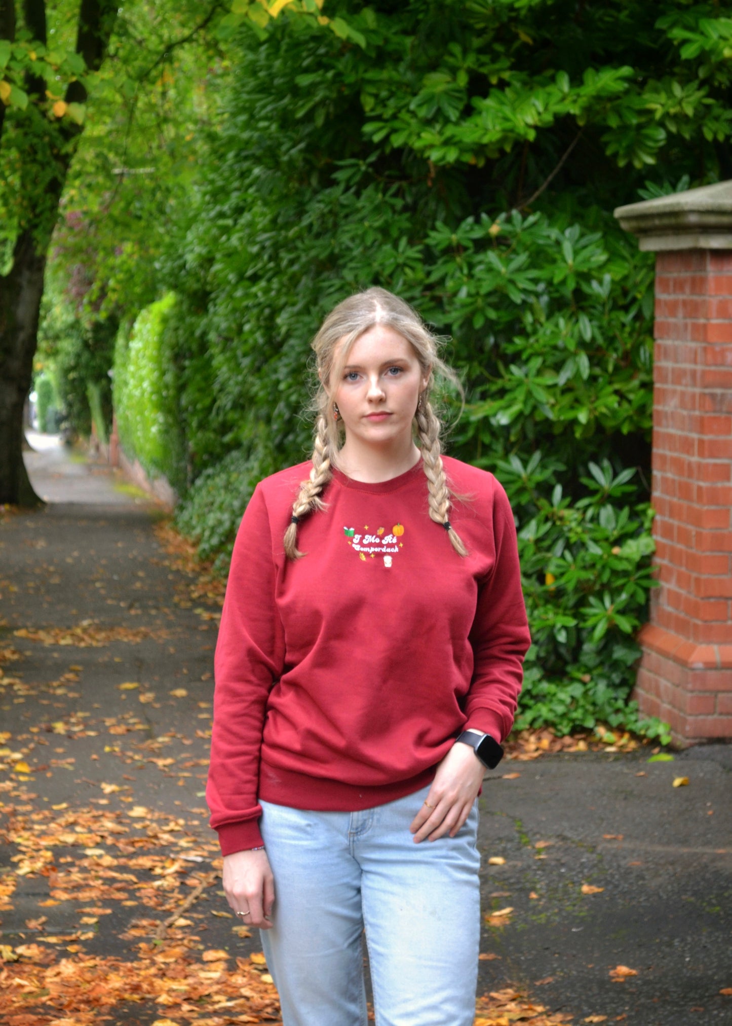 Irish ‘In My Cosy Era’ Sweatshirt Maroon - I mo ré compordach