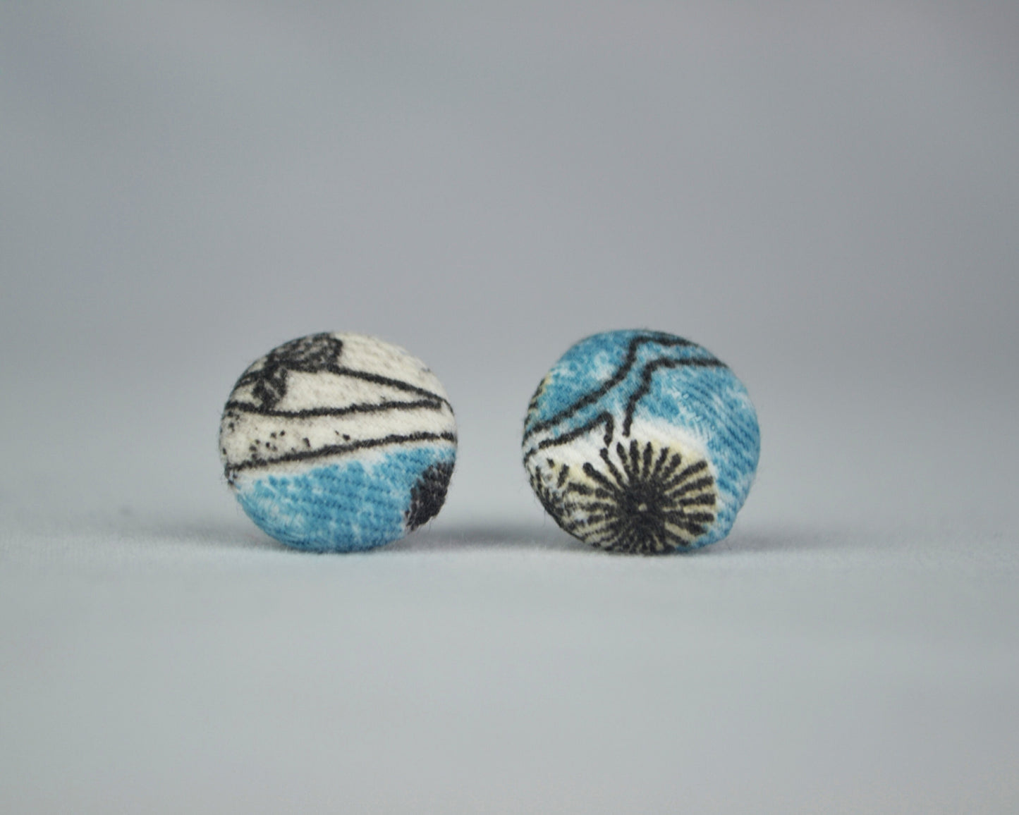 Small Japanese Geisha Button Earrings Minimalist Large Casual Cute Round Studs Chic Everyday Jewellery Christmas Gift Mother Sister