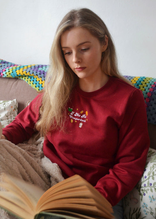 Irish ‘In My Cosy Era’ Sweatshirt Maroon - I mo ré compordach