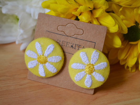 Daisy Button Earrings - Yellow