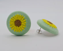 Load image into Gallery viewer, Green Sunflower Button Earrings