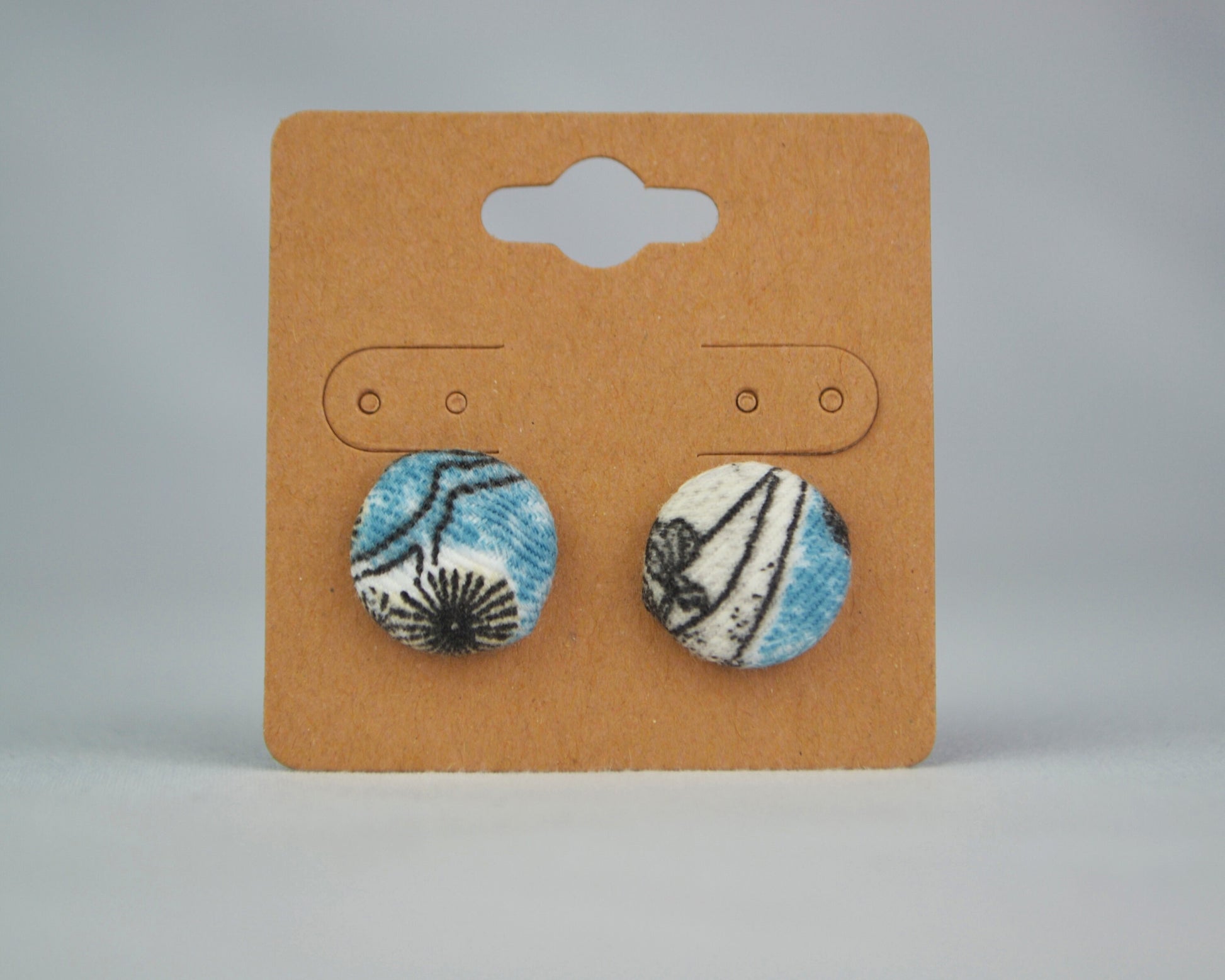 Small Japanese Geisha Button Earrings Minimalist Large Casual Cute Round Studs Chic Everyday Jewellery Christmas Gift Mother Sister